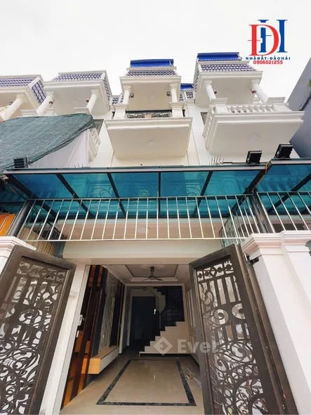 NHÀ 4 TẦNG – TIỀN PHONG – OTO VÀO TẬN SÂN 0906021*** Phong cách tân cổ điển – đẹp sang trọng Giá: