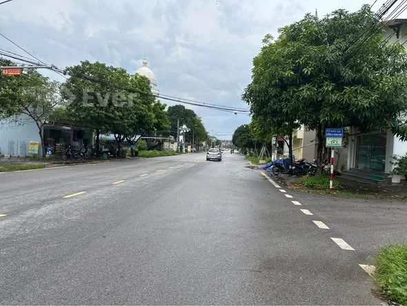 Bán lô đất ninh tiến 1 cách Nguyễn Hữu An 100m Diện tích : 114m2 mặt 6m