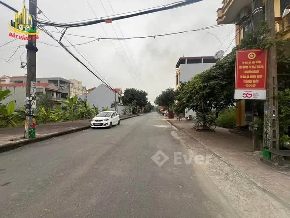 Bán lô đất áp ve mặt đường Phạm Cự Lượng khu Đầm Sen Thiên Tôn , phường Hoa LưDiện tích : 95m2 - 5 tỷ - 10m²