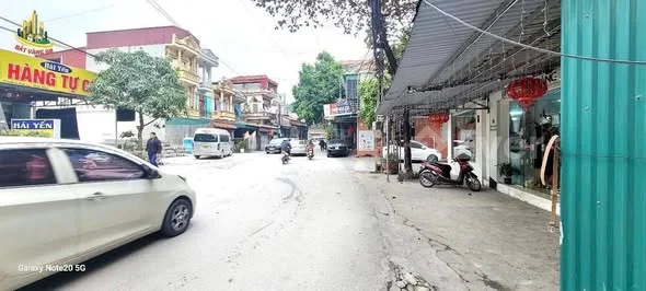 BÁN LÔ ĐẤT GẦN HIẾU TRÒN, GẦN UB PHƯỜNG NAM BÌNH CŨDt:80,2m2 mặt 4,01mHướng :BắcĐường 7m