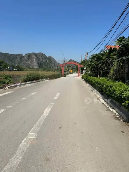 Bán đất thôn nội ninh Xuân diện tích 184m mặt 8m khu lâu đài trắng đi vào