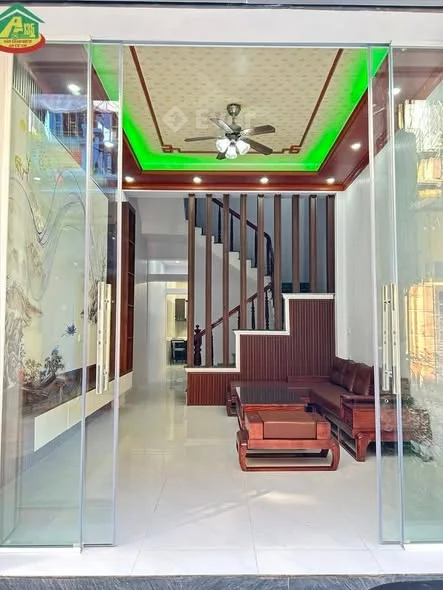 Bán nhà 2 tầng ngõ Nguyễn Huệ - Nam Bình- dt 61mv rộng 4m ,lưu không 1m