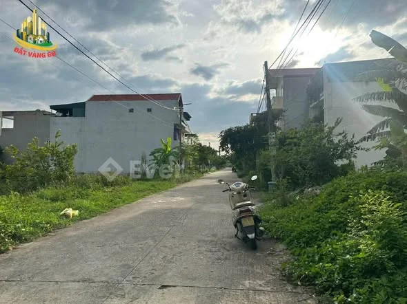 Bán đất liền kề phân lô Ninh Tiến, gần chợ đầu mối