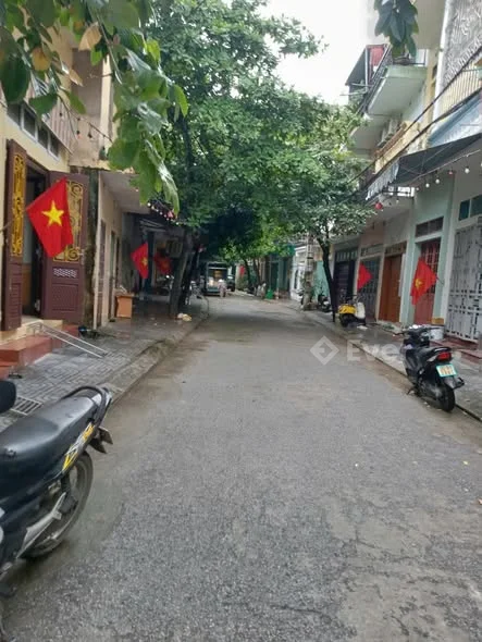 Bán nhà đường Vân Giang - nơi đất cổ linh thiêng+Diện tích 80m2, 2 tầng