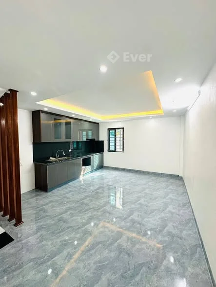 Nhà 3,5 tầng xây mới tại Tô Hiến Thành, Nam Định