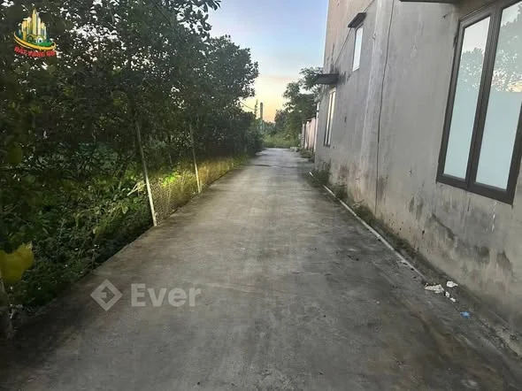 Chủ nhà gửi bán lô đất thôn ngô hạ ninh hoà hoa lưDiện tích : 105m2 mặt 10m