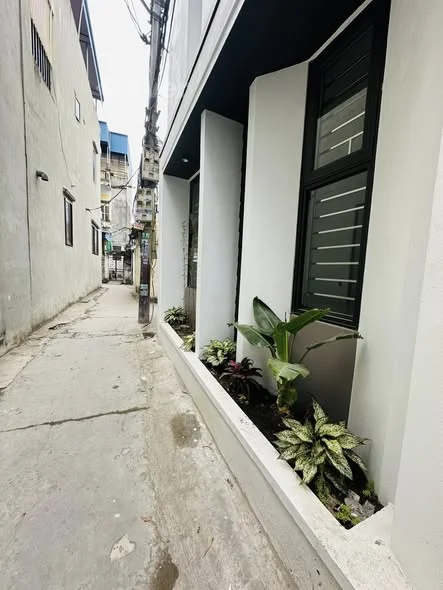 Bán nhà 3 tầng ngõ đường Phù Long, gần Hồ Vị Xuyên.