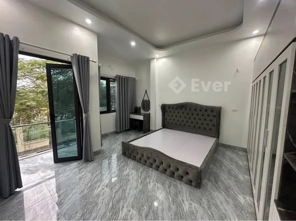 Bán nhà 3 tầng mặt đường TĐC Trầm Cá - Nam Định, có sẵn nội thất phòng ngủ