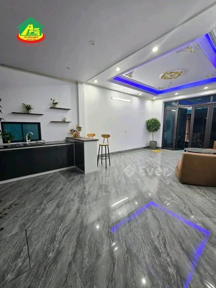 Nhà 2 tầng MỚI ngõ Trần Quang Khải. Ninh Sơn- Dt 70.8m2, mặt 5.01m nở hậu 5.1m- Hướng Nam