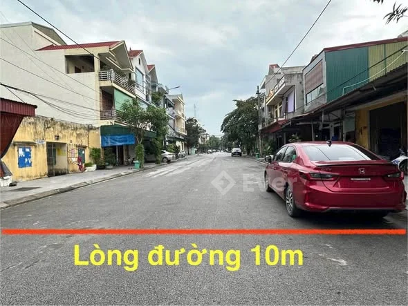 Bán đất tặng nhà cấp 4 phố Bạch Đằng, Nam Thành, gần viện 700G