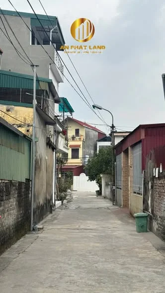 3.xxx NHÀ 3 TẦNG CỔ LOAN, NINH TIẾN52m² ;MT ~4,5m, hướng Đông Bắc