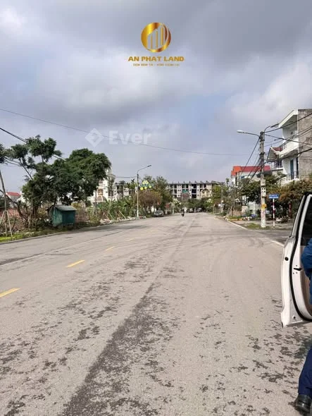 NHÀ 3 TẦNG MẶT ĐƯỜNG NGUYỄN HỮU AN, NINH TIẾN78m² ;MT 5m, hướng Tây, đất vuông