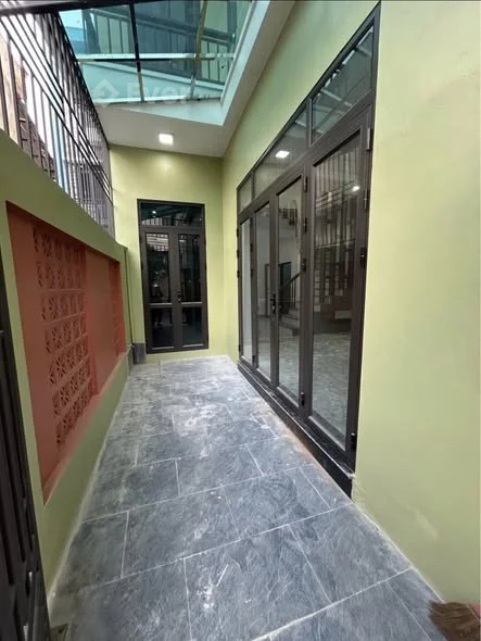 Bán nhà 3 tầng ngõ đường Trần Huy Liệu đoạn đầu gần ngã 6 Diện tích 59,2m