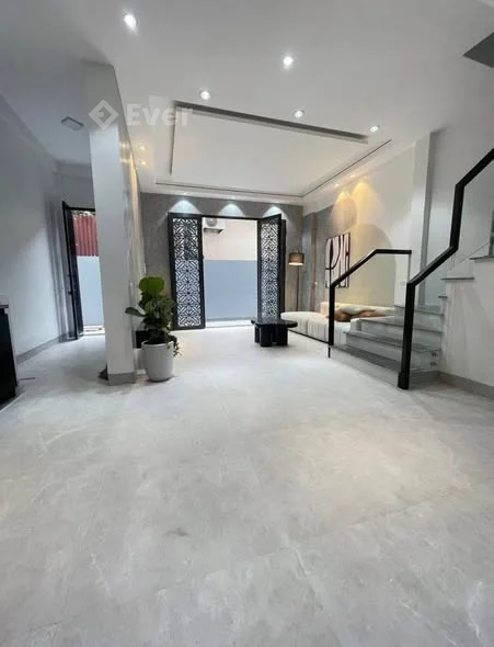 Bán nhà 3 tầng ngõ đường Lương Thế Vinh, ngõ nông gần đườngDiện tích 48m