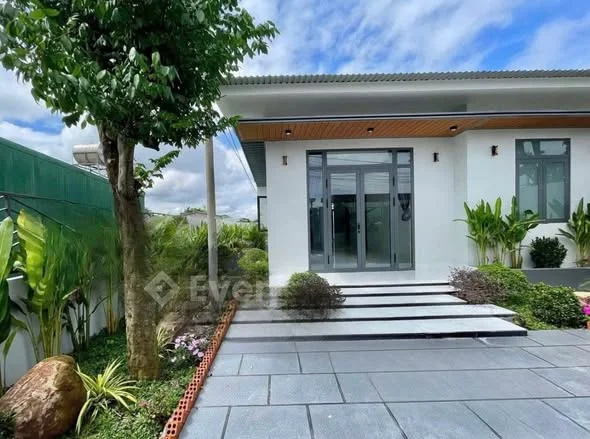 CẦN BÁN GẤP CĂN NHÀ VƯỜN Ở ĐƯỜNG TRỊNH NHƯ KHUÊ - BÌNH CHÁNH - TPHCM DT : 8 x 20 ( 90m2 thổ cư)