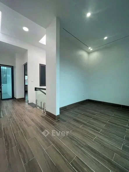 BÁN NHÀ 3 TẦNG TRẦN ĐĂNG NINH - LƯƠNG THẾ VINH - 58M2 - GIÁ 1.95 TỶ