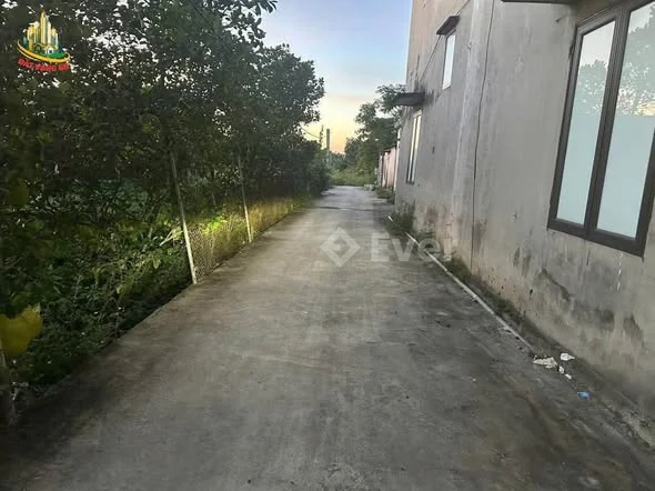 Chủ nhà gửi bán lô đất thôn ngô hạ ninh hoà hoa lưDiện tích : 105m2 mặt 10m