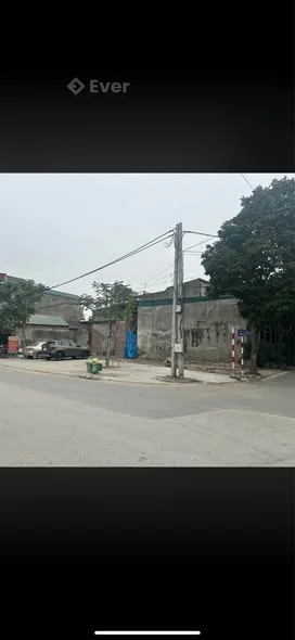 Bán lô đầu ve VIP nhất mặt đường Xuân Thành, thích hợp xây showroom, trung tâm thương mại
Diện tích