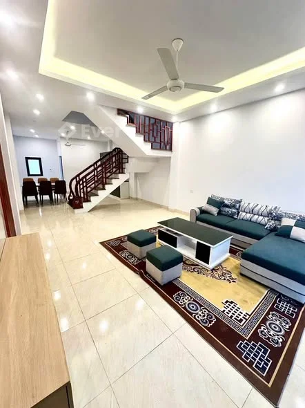 Nhà đẹp đón Tết thôi các bác ơi.E có căn nhà 3 tầng tại phố Nam Thịnh-phường Ninh Sơn