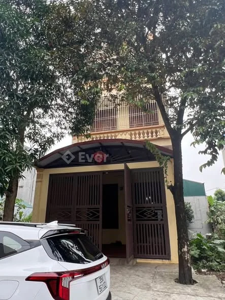 Nhà 3 tầng ngõ đường Nguyễn văn Cừ, phường Nam Bình, tp Ninh Bình.