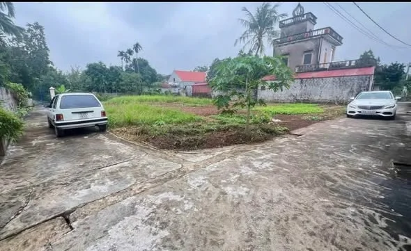 Chủ gửi bán mảnh đất Tường Thụy 3, Trác Văn, Duy Tiên. diện tích 85m, mặt tiền 4.5m, ngõ ô tô 7 chỗ