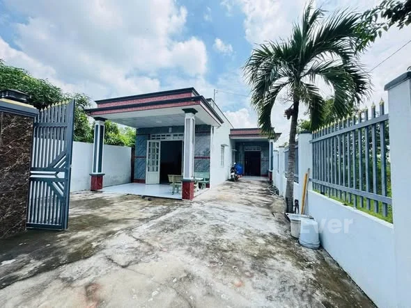 BÁN GẤP NHÀ ĐƯỜNG HL20 - MỸ LỘC - LONG AN Dt: 4 x 23 =92 m2 Giá: 780 triệu