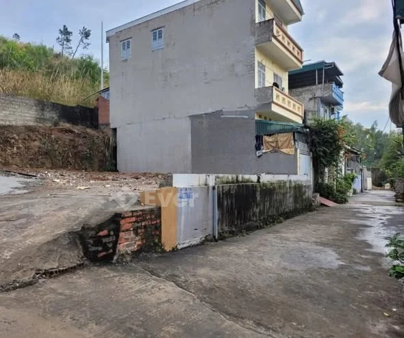 Bán Đất xóm mít Hùng Thắng , Bãi Cháy, Quảng Ninh Gần đường 18a, trường học Nguyễn Bình khiêm