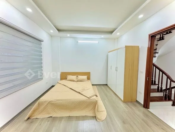 NHÀ ĐẸPMỚI KONG PHỐ THÁI THỊNHDT 35Mx6 GIÁ 9,76TỶ TT ĐỐNG ĐA