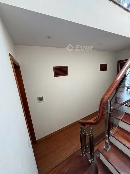 BÁN NHÀ TRUNG TÂM HỒNG HẢI CỘT 3 PHÍA BIỂN VỊ TRÍ SIÊU VIP