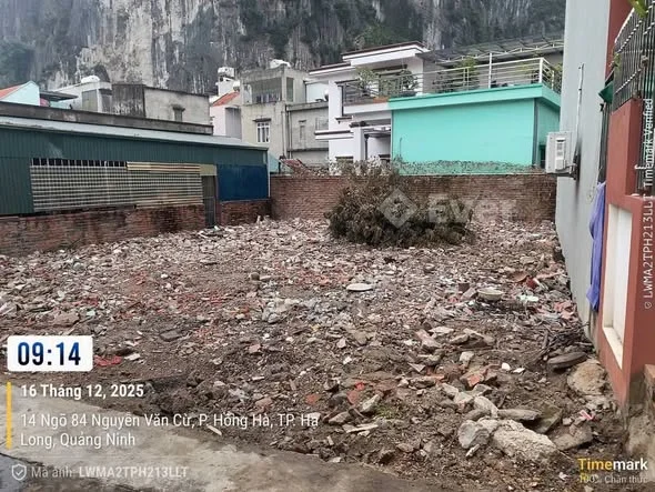 BÁN ĐẤT HÀNG HIẾM CỘT 8 HỒNG HÀ CẠNH SIÊU THỊ ĐIỆN MÁY HC CHỢ HỒNG HÀ- Diện tích 84m ngang 5,5m