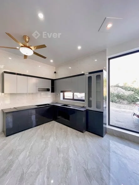 BÁN NHÀ 3 TẦNG TRUNG TÂM PHƯỜNG CAO XANH , HẠ LONG.