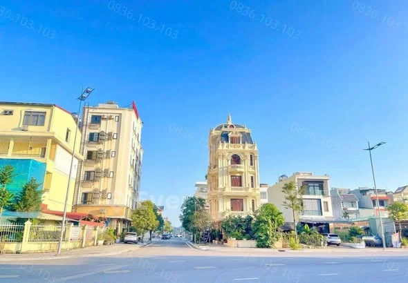 BÁN Ô GÓC ĐƯỜNG ĐÔI TỈNH UỶTrục đường ĐIỆN BIÊN PHỦ - CỘT 8, Hạ Long