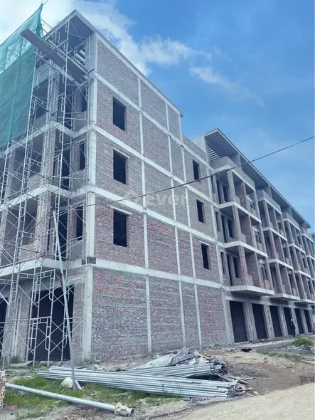 Bán liền kề Đông Triều xây sẵn 5 tầng, hoàn thiện mặt ngoài. Giá 3,2 tỷ sẵn sổ từng lô