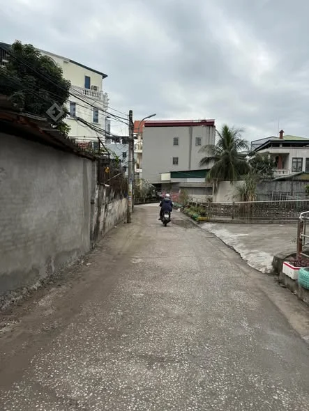 Bán đất ngõ 13 Cao Xanh - Hòn GaiDiện tích : 61m2Khu vực đông dân cư tiện ích