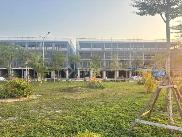 Chính chủ gửi bán nhà 4 tầng tại Him Lam Central Park, vị trí đẹp hiếm có ngay mặt đường Quốc Lộ 10