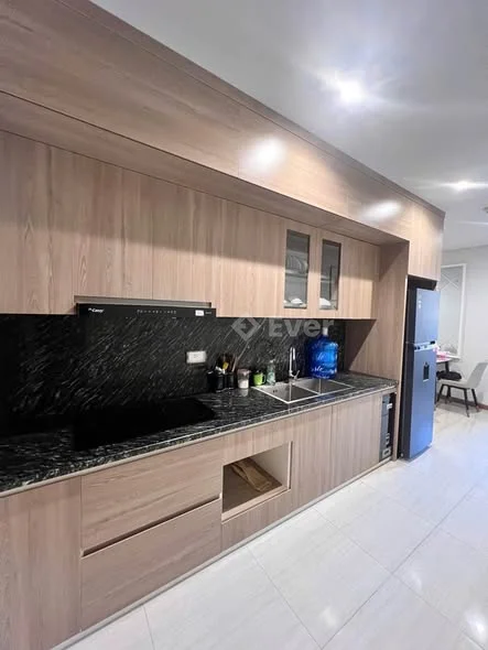 Cc gửi bán căn 2pn-1vs căn góc toà A, cc green bay gaden . Dt 64m2 nội thất mới đẹp như hình