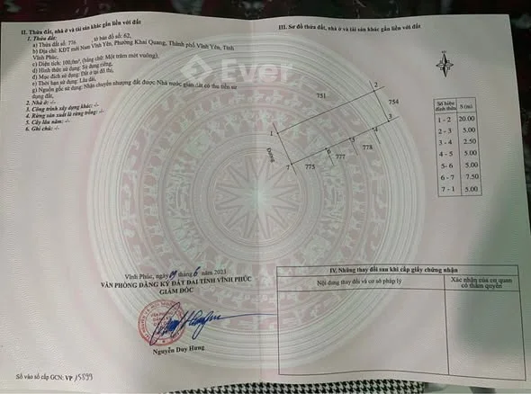 KĐT Nam Vĩnh Yên bán lô 100m (5*20m) sổ đỏ chính chủHàng k chút lỗi nhỏ , hướng Tây Nam