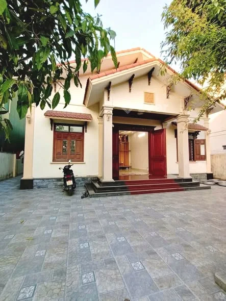 Bán đất tặng nhà biệt thự Cẩm Đông, Cẩm Phả Diện tích 251m2 mặt tiền 13,5m hướng Nam