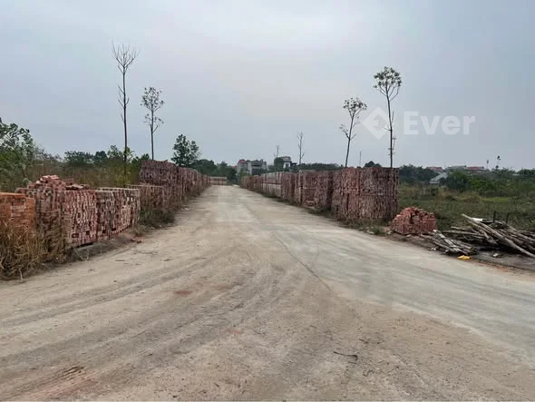 : Duy nhất còn sót 1 lô Đất Phân lô nhà nước..
Khu Đồng Đống Lâu- Thanh Vân- Tam Dương- Vĩnh Phúc