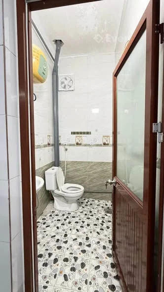 Nhà 2 tầng,Cẩm Thành( cũ),gần đường Thanh Niên, oto đỗ sân,sổ đỏ 55m,sử dụng 80m.hướng nam,có 3p ngủ