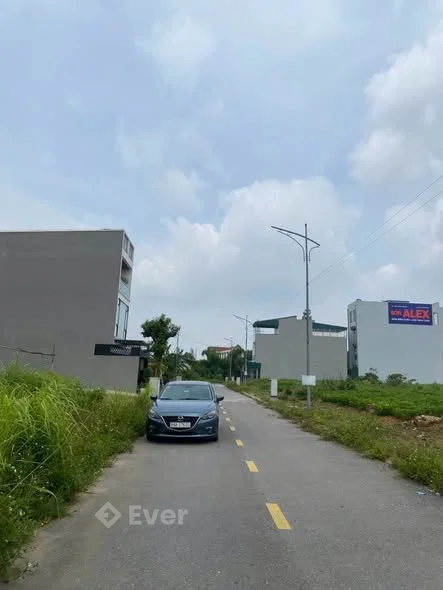 Duy nhất lô ĐẤT ĐỒNG MẠ - VÂN PHÚ - Băng 2 Nguyễn Tất Thành - 94.5m² /1 lô