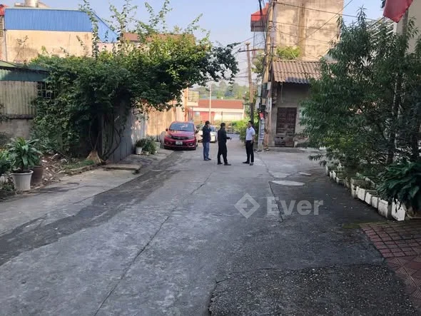 BÁN ĐẤT KHU 3 VÂN CƠ - TRUNG TÂM VIỆT TRÌ Vị trí trung tâm, gần trường học, dân cư đông đúc