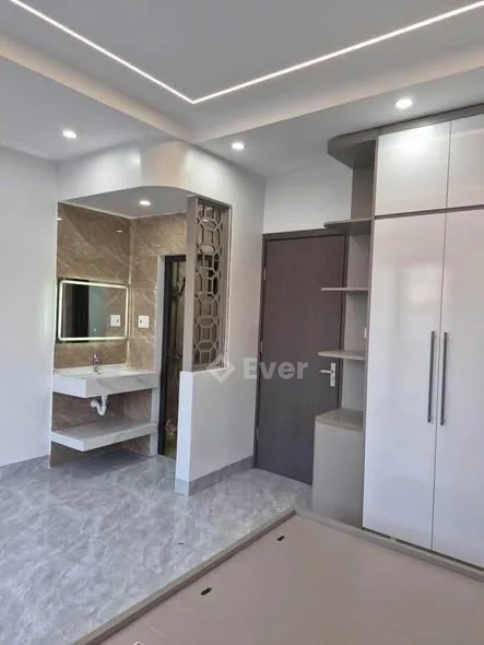 - Bán nhà 3 tầng Ngõ 28 cao xanhCách đường chính vài phút đi xe đường ô tô tận nơi