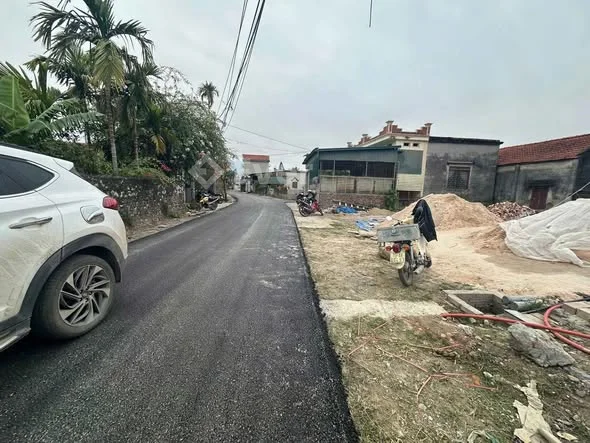 BÁN LÔ ĐẤT YÊN LÃNG 1 – MẠO KHÊ Hỗ trợ vay bank 70% Trục đường nhựa 6m, ô tô tránh nhau• 135m²