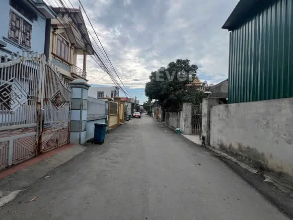 Cần thanh khoản ô đất trục đường liên thôn đẹp ,tiện ích OK