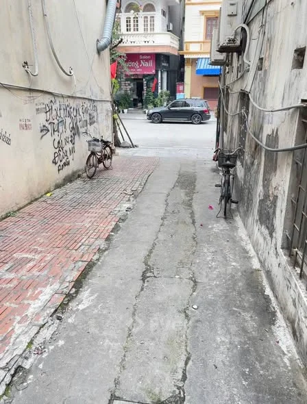 BÁN ĐẤT TRUNG TÂM GIẾNG ĐỒN - TRẦN HƯNG ĐẠO - HẠ LONG.- Diện tích 71m². Full xây dựng.