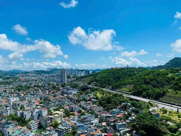 Cho cho thuê căn chung cư 2PN toà Green Diamond Hòn Gai Căn hộ 2PN 1WC, diện tích 53m2 - Thỏa thuận - 53m²