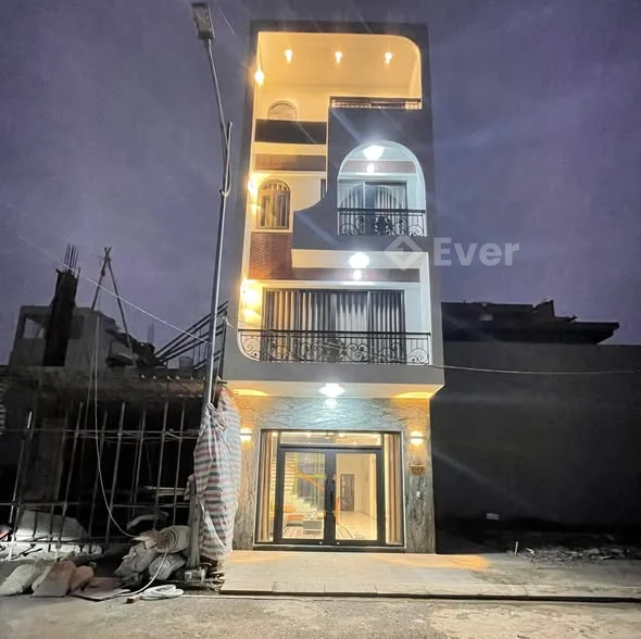 Nhà 4 tầng có thang máy – KĐT Cao Thắng 65m² – 4 ngủ, 5WC – Full nội thất cao cấp