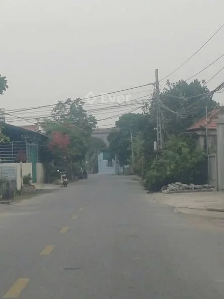 Bán đất 226m tặng nhà 3 tầng. Dân xây kiên cố, chủ rất lởi sởi .