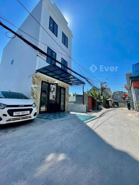 -BÁN NHÀ 3 TẦNG TRUNG TÂM YẾT KIÊU – HẠ LONG-Diện tích: 52m – Hướng: Tây Bắc